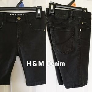 🎊H & M🎊 Boys Black Stretch Denim Shorts